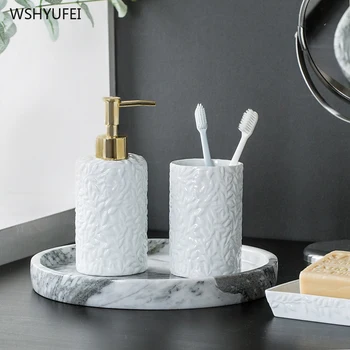 Smalka reljefa modelis home hotel vannas istabas piederumi vienkāršu baltu keramikas vannas istabas komplekts vates kociņi kārbas muti kausa ziepju pudeli komplekts