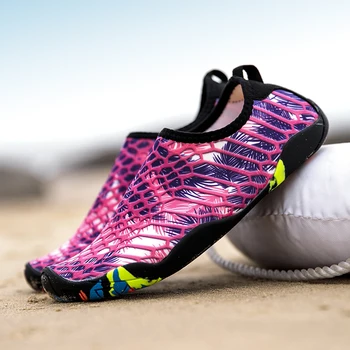Ūdens kurpes jaunas pludmali peldēšanas sporta apavi posma fitnesa jogas kurpes vīriešiem un sievietēm, ātri žāvēšanas elpojošs neslīdoša mīksto apavu