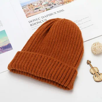 Rudenī un ziemā, visu maču modes silts vilnas cepurīte
