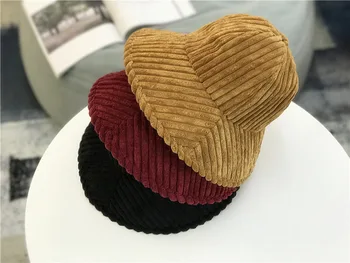 202010-mokadi rudens Literāro stilu Biezu svītru velveta atpūtas dāma kausa klp vīrieši sievietes zvejnieku cepure