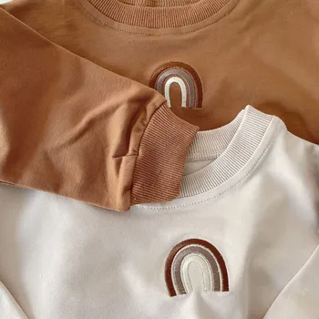 Ir 2021. Pavasara Apģērbu, Bērnu Zēniem Varavīksnes sporta Krekli Toddler Meiteņu Tops ar garām Piedurknēm Izšūšana T-krekls Krekls Tērpiem Modes
